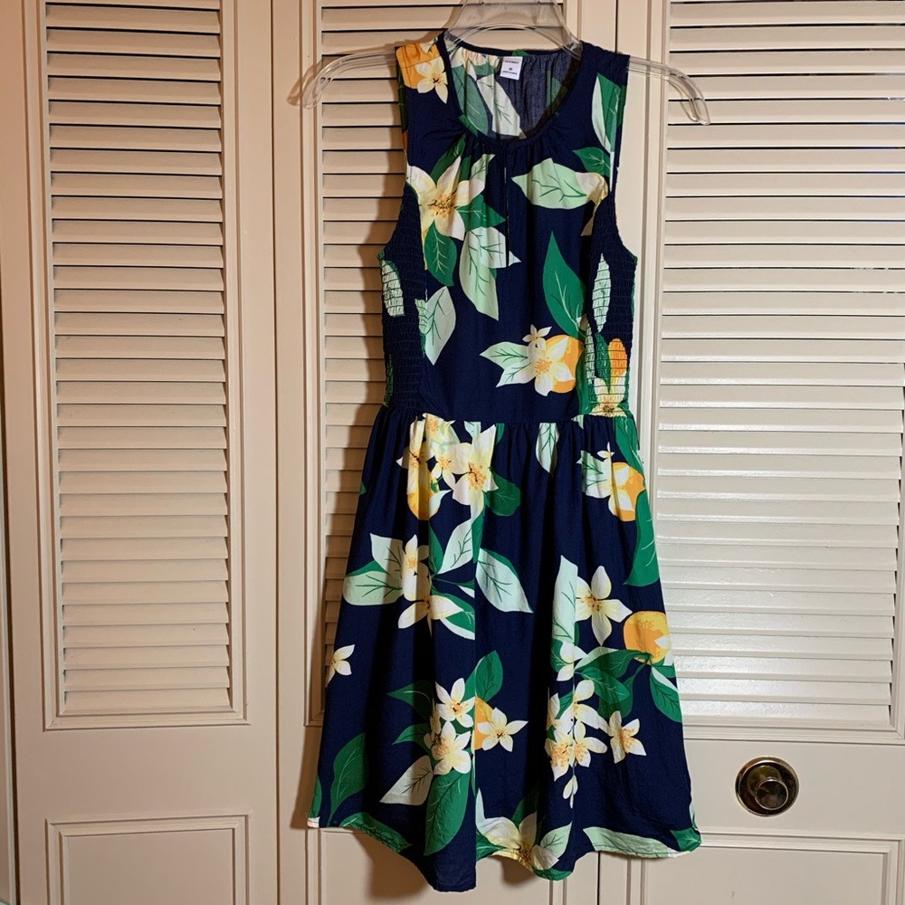 Old Navy floral sleeveless dress
